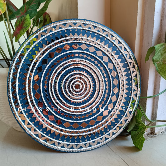 16" Round Lippan art